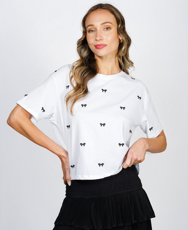 Noel Bow Embroidered Tee – Off White/Black – Daisy Shoppe - cute